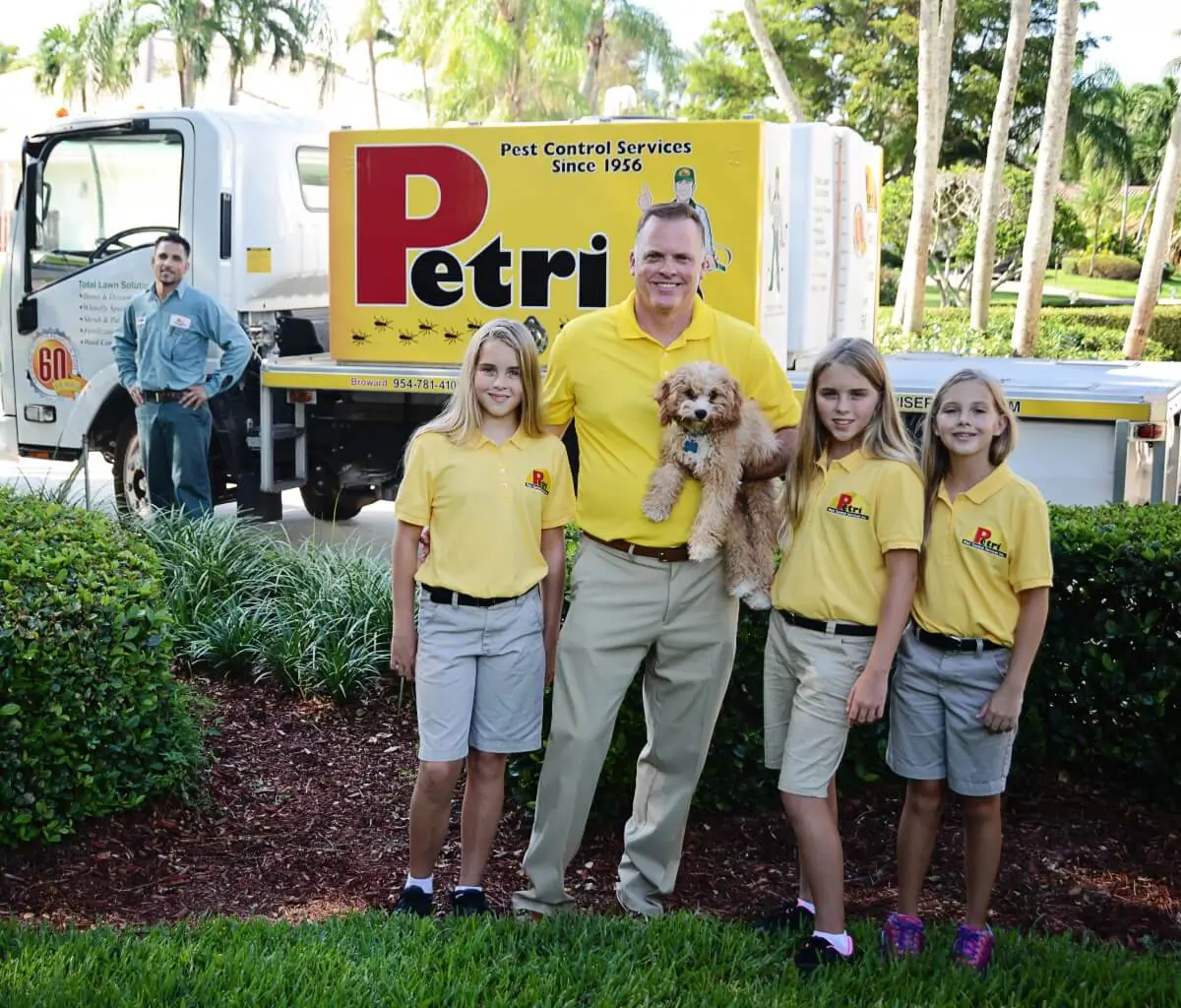 Friendly pest control service by Petri Pest Control in South Florida